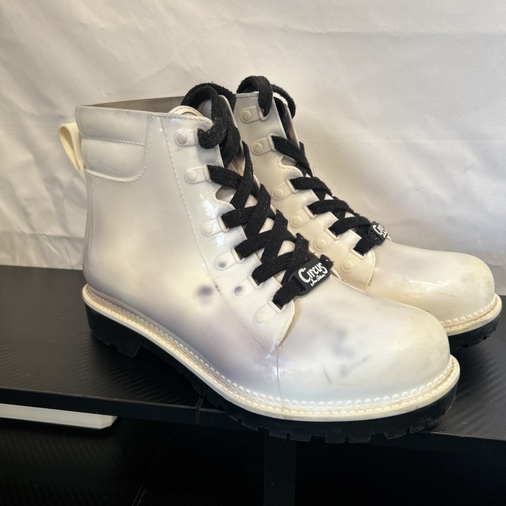 Circus By Sam Edelman Kascade White PVC‎ Boots Lug Soles Womens Size 8